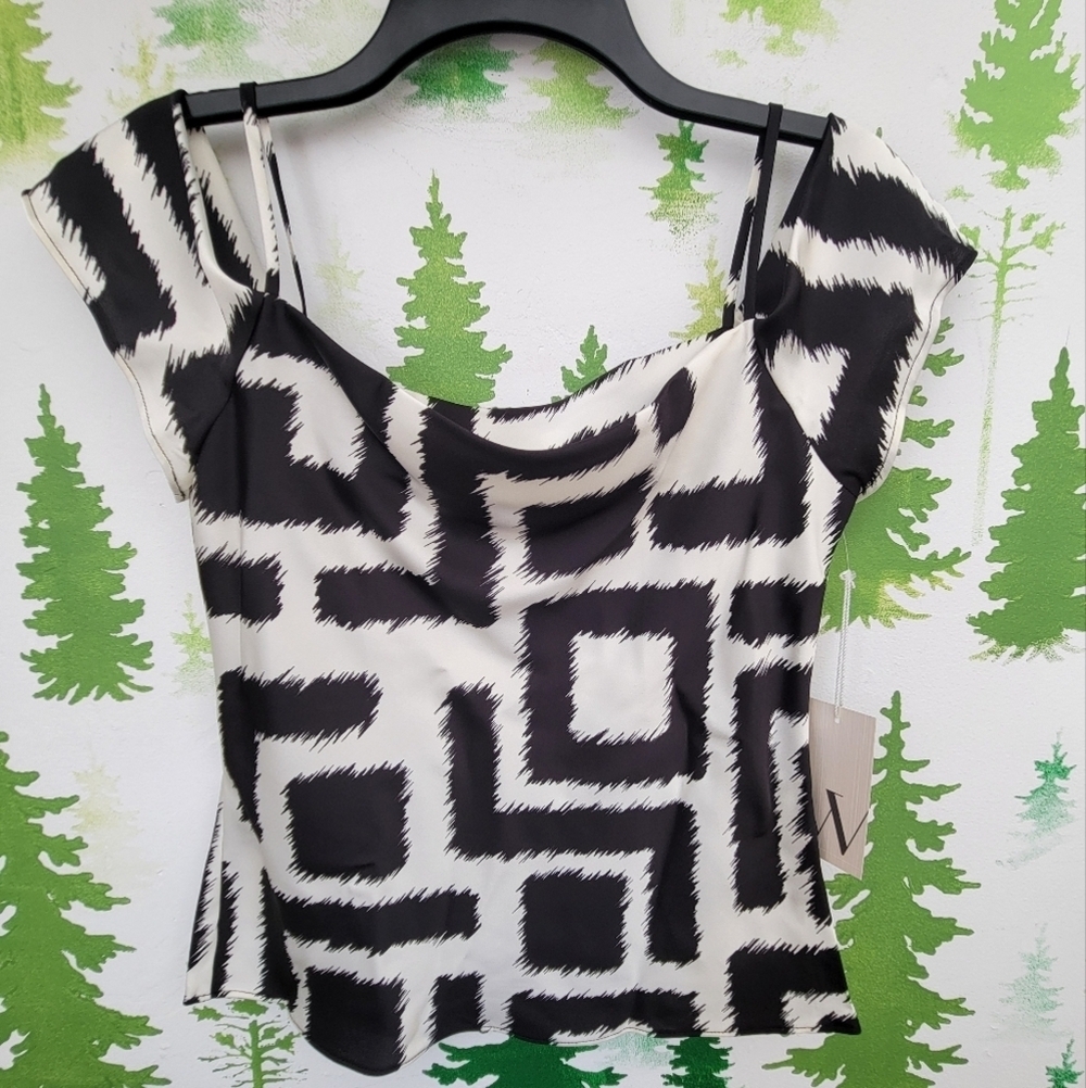 Worthington Square Neck Short Sleeve Satin Blouse.